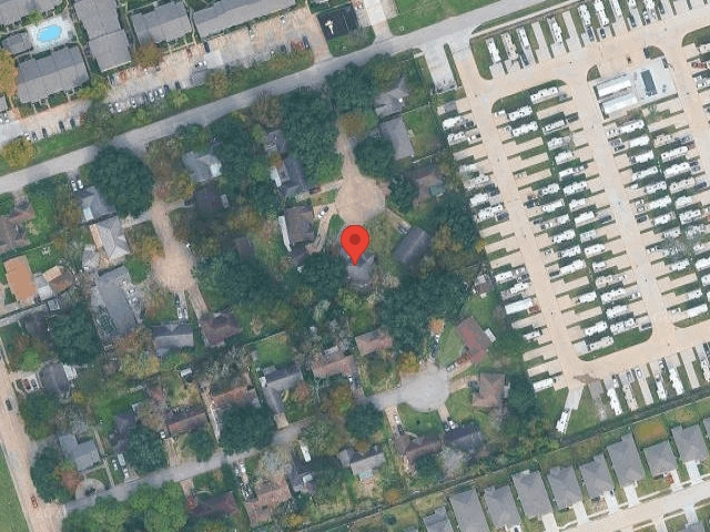 House image located at Alvin, TX 77511