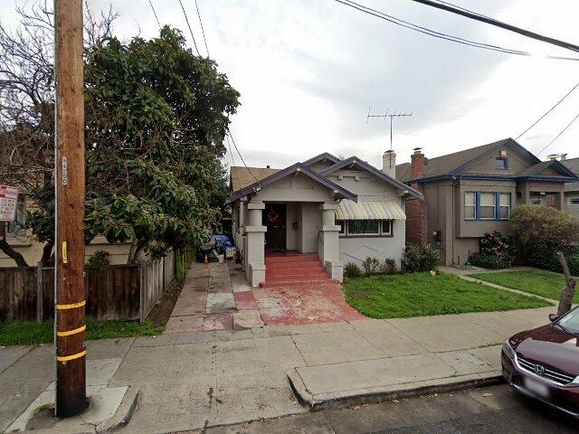 House image located at Oakland, CA 94609