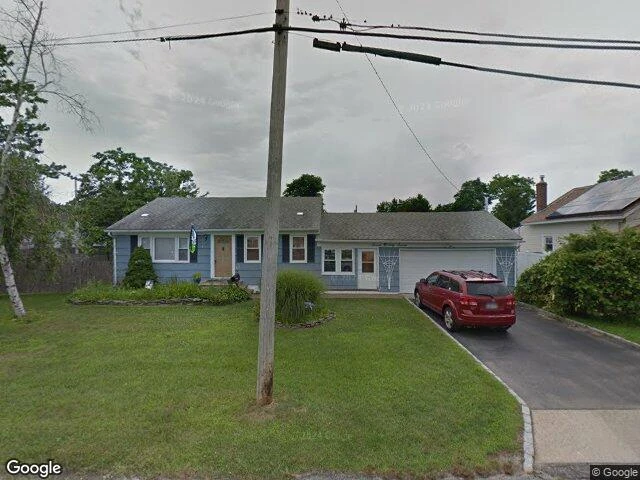 House image located at Lindenhurst, NY 11757