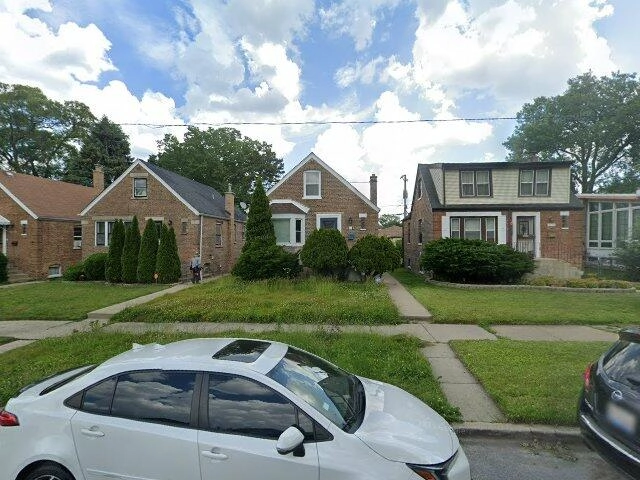 House image located at Chicago, IL 60617