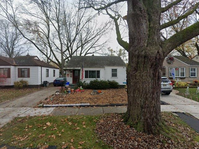House image located at Dearborn Heights, MI 48125
