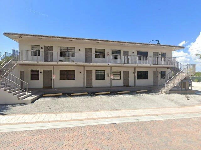 House image located at Hollywood, FL 33019