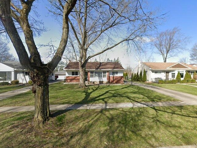 House image located at Franklin, MI 48025