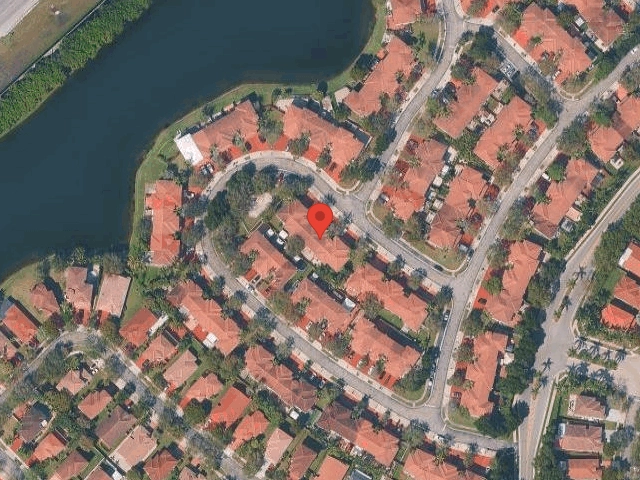 House image located at Hollywood, FL 33027