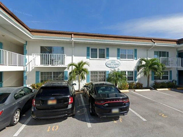 House image located at Saint Petersburg, FL 33706