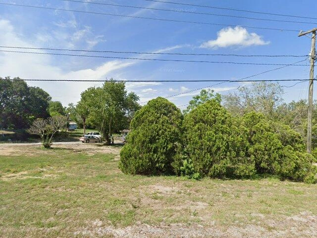 House image located at Dundee, FL 33838