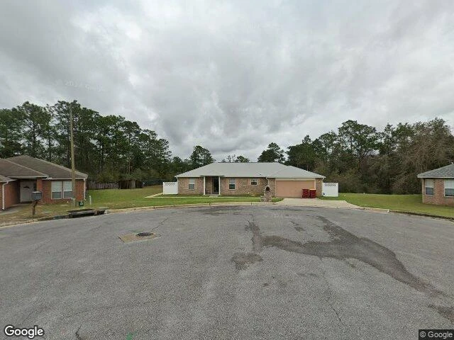 House image located at Crestview, FL 32539