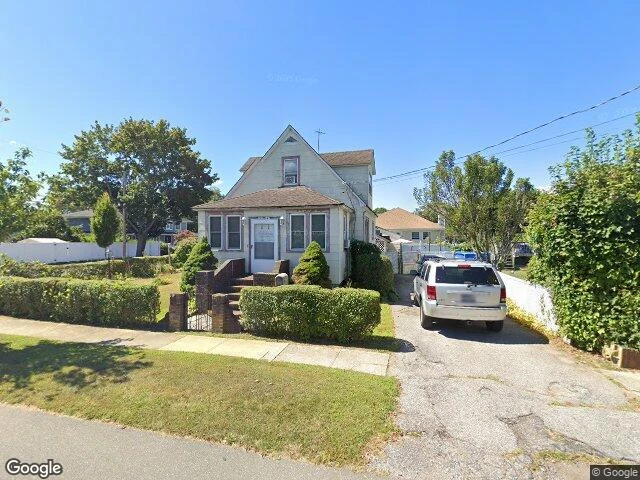 House image located at West Babylon, NY 11704