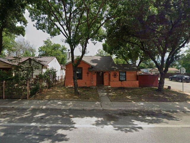 House image located at San Antonio, TX 78201