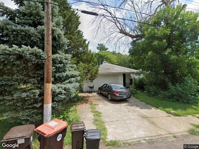 House image located at Peoria, IL 61604