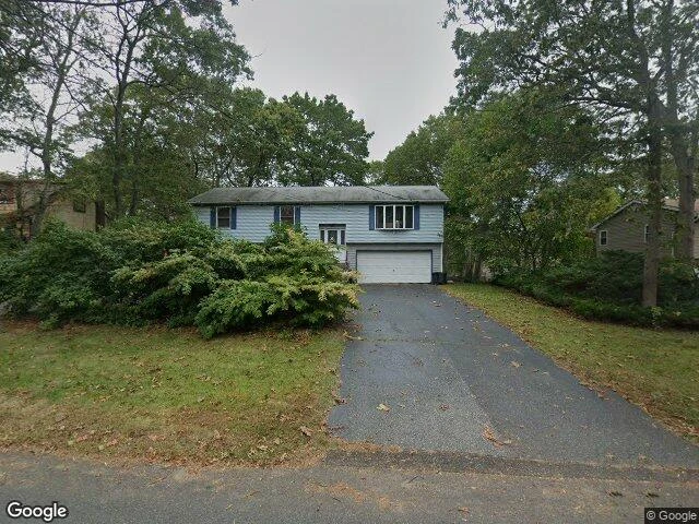House image located at Farmingville, NY 11738