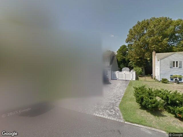 House image located at West Islip, NY 11795