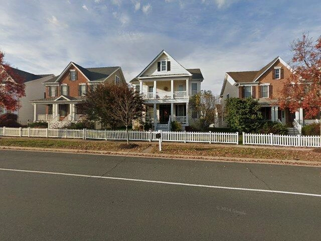 House image located at Chantilly, VA 20152
