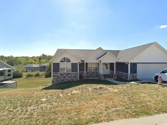 House image located at Waynesville, MO 65583