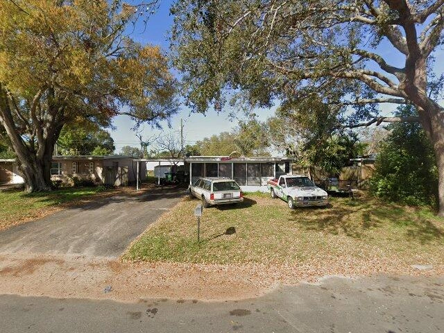 House image located at Largo, FL 33773