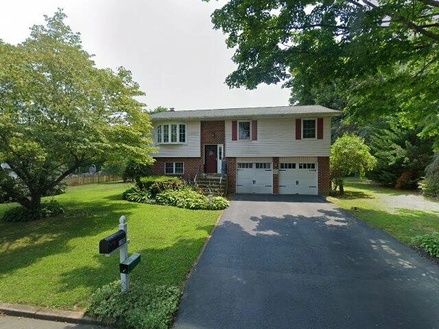 House image located at Bethlehem, PA 18017