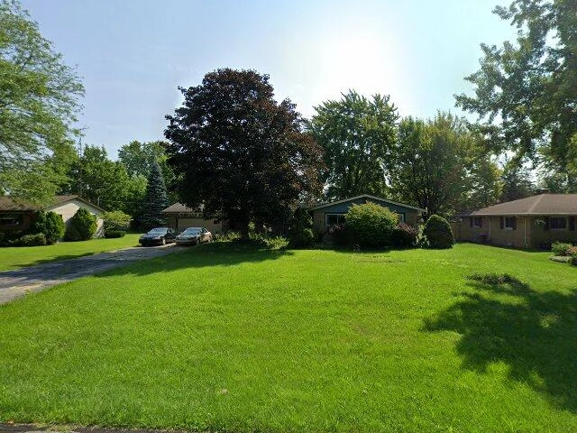 House image located at Saginaw, MI 48603