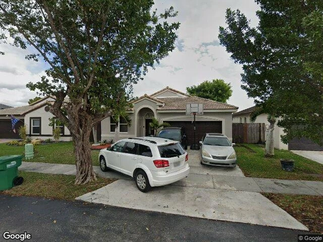 House image located at Miami, FL 33193