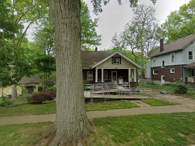 House image located at Akron, OH 44305