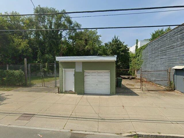 House image located at Waverly, IL 62692