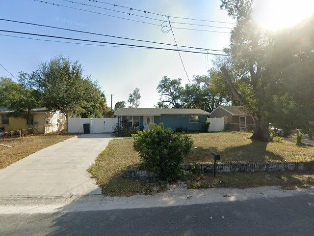 House image located at Tampa, FL 33605