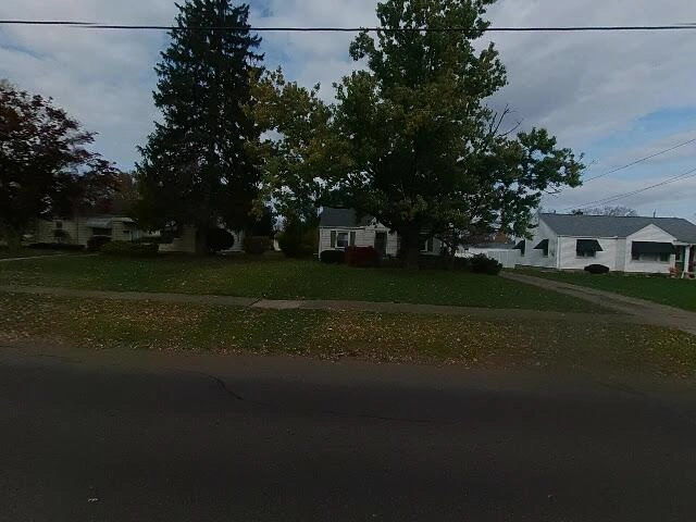 House image located at Girard, OH 44420