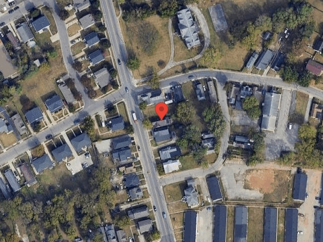 House image located at Hazlehurst, MS 39083