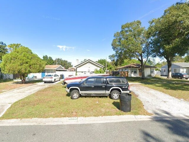 House image located at Saint Petersburg, FL 33713