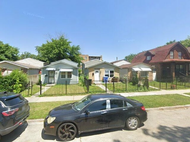 House image located at Chicago, IL 60619