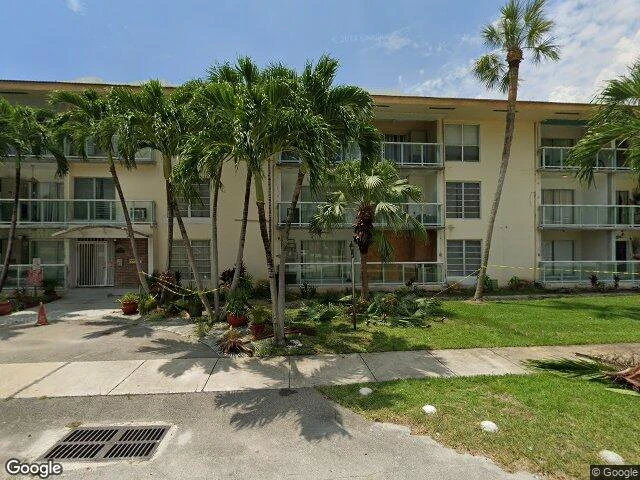 House image located at Miami, FL 33181