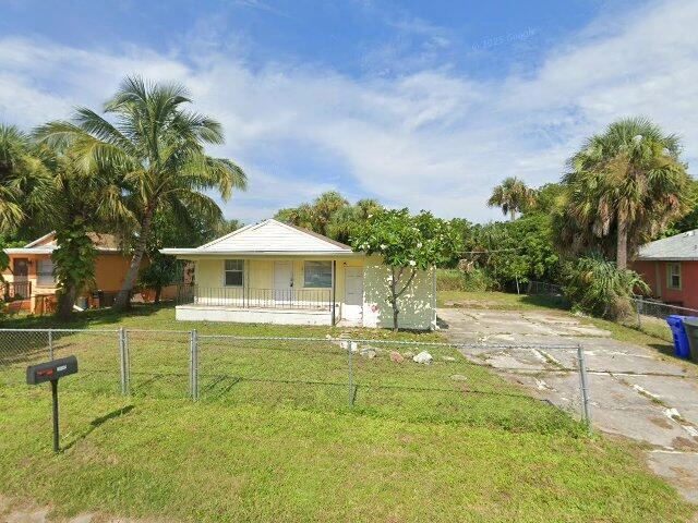 House image located at Fort Myers, FL 33916
