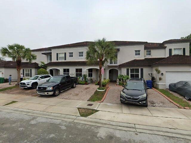 House image located at Miami, FL 33196