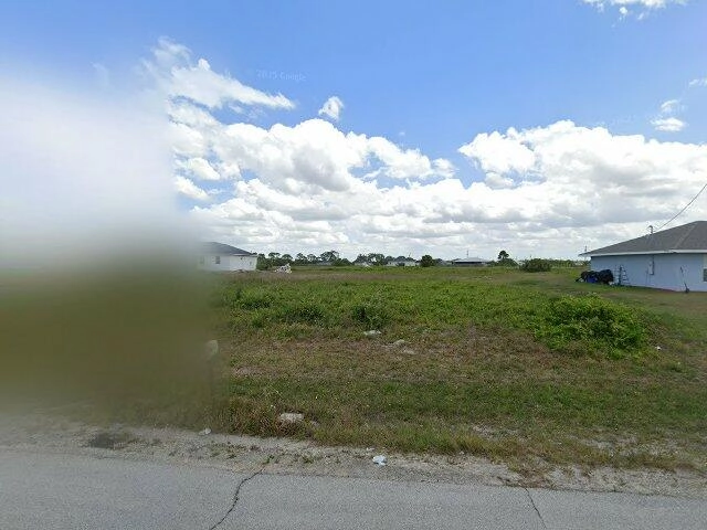 House image located at Labelle, FL 33935