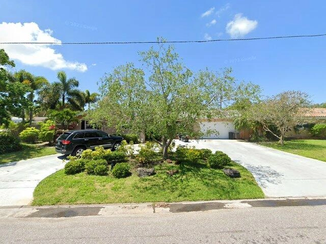 House image located at Saint Petersburg, FL 33707