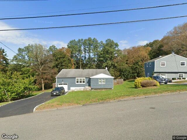 House image located at Cortlandt Manor, NY 10567