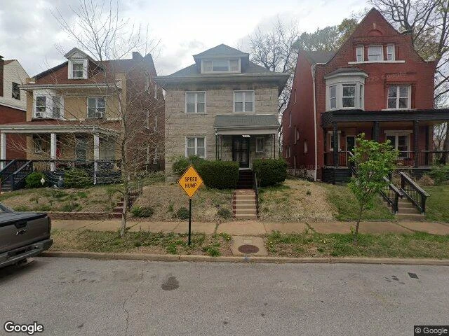 House image located at Saint Louis, MO 63113