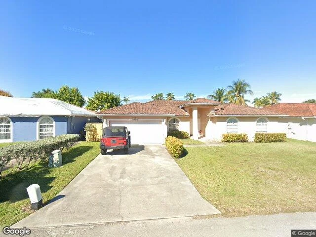 House image located at Miami, FL 33196