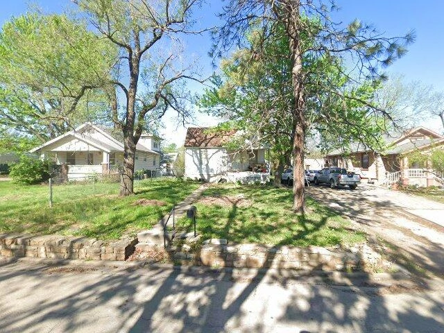 House image located at Topeka, KS 66607