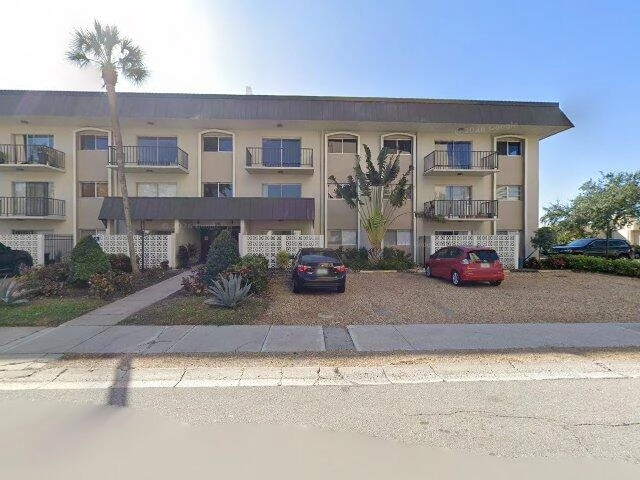 House image located at Tampa, FL 33609