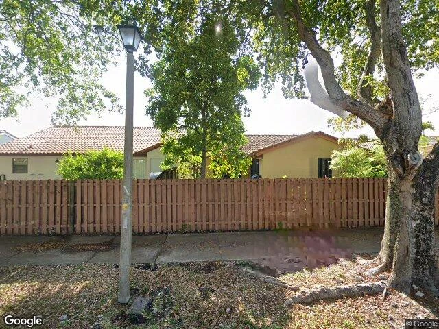 House image located at Miami, FL 33196