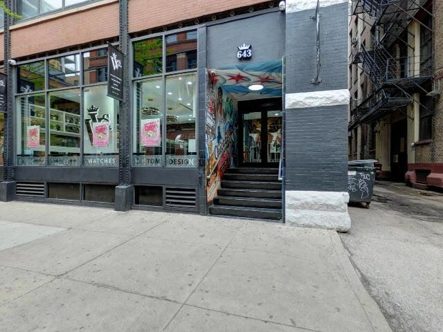 House image located at Chicago, IL 60654