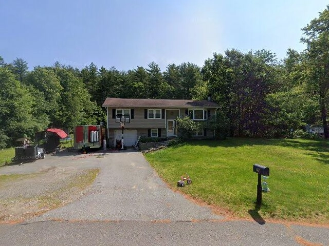House image located at Merrimack, NH 03054