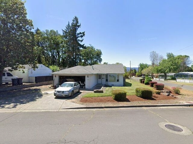 House image located at Medford, OR 97504