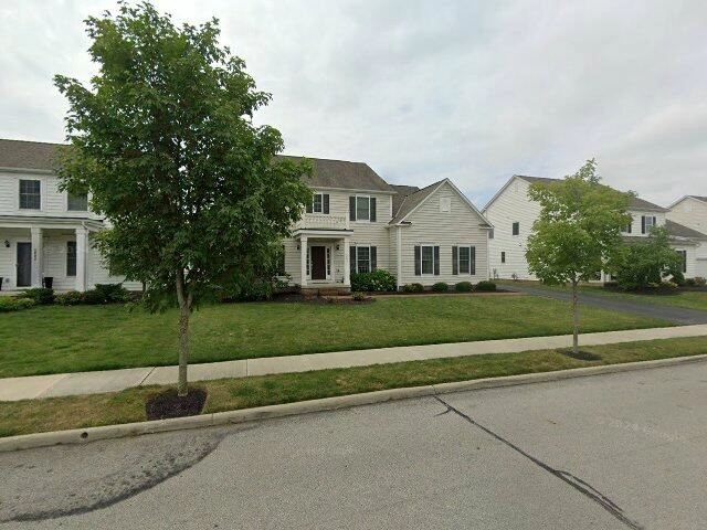 House image located at New Albany, OH 43054