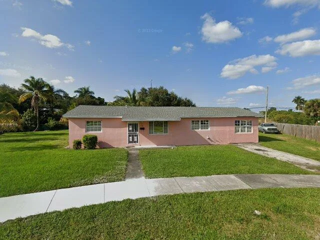 House image located at Miami, FL 33169