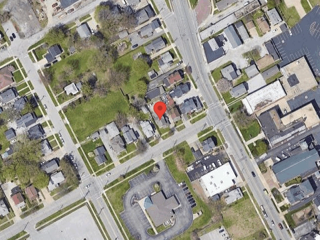 House image located at Oneida, IL 61467
