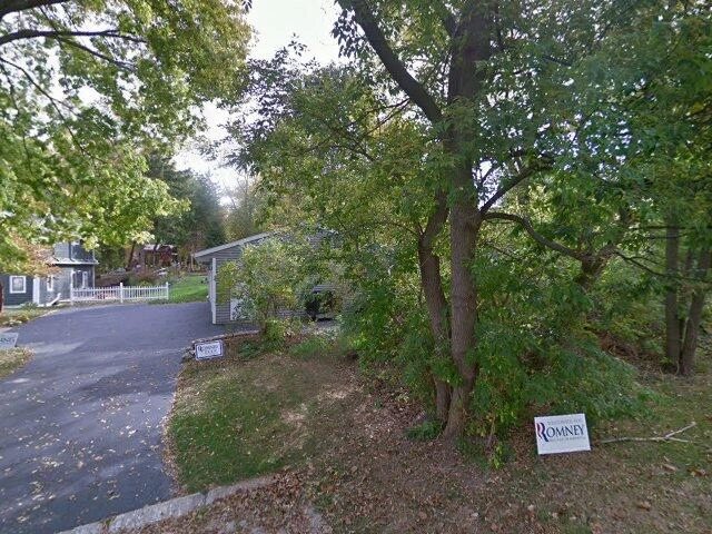 House image located at Delafield, WI 53018