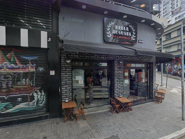 House image located at Pekin, IL 61554