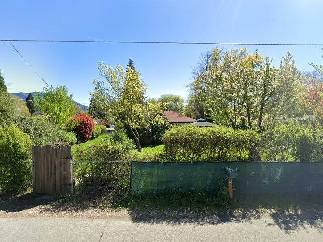 House image located at Grants Pass, OR 97527