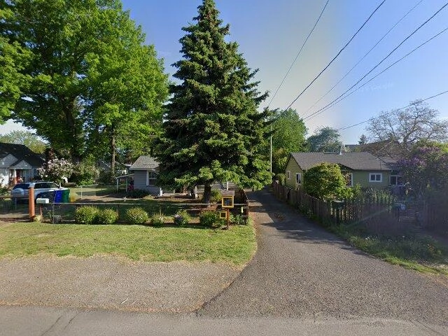 House image located at Portland, OR 97218